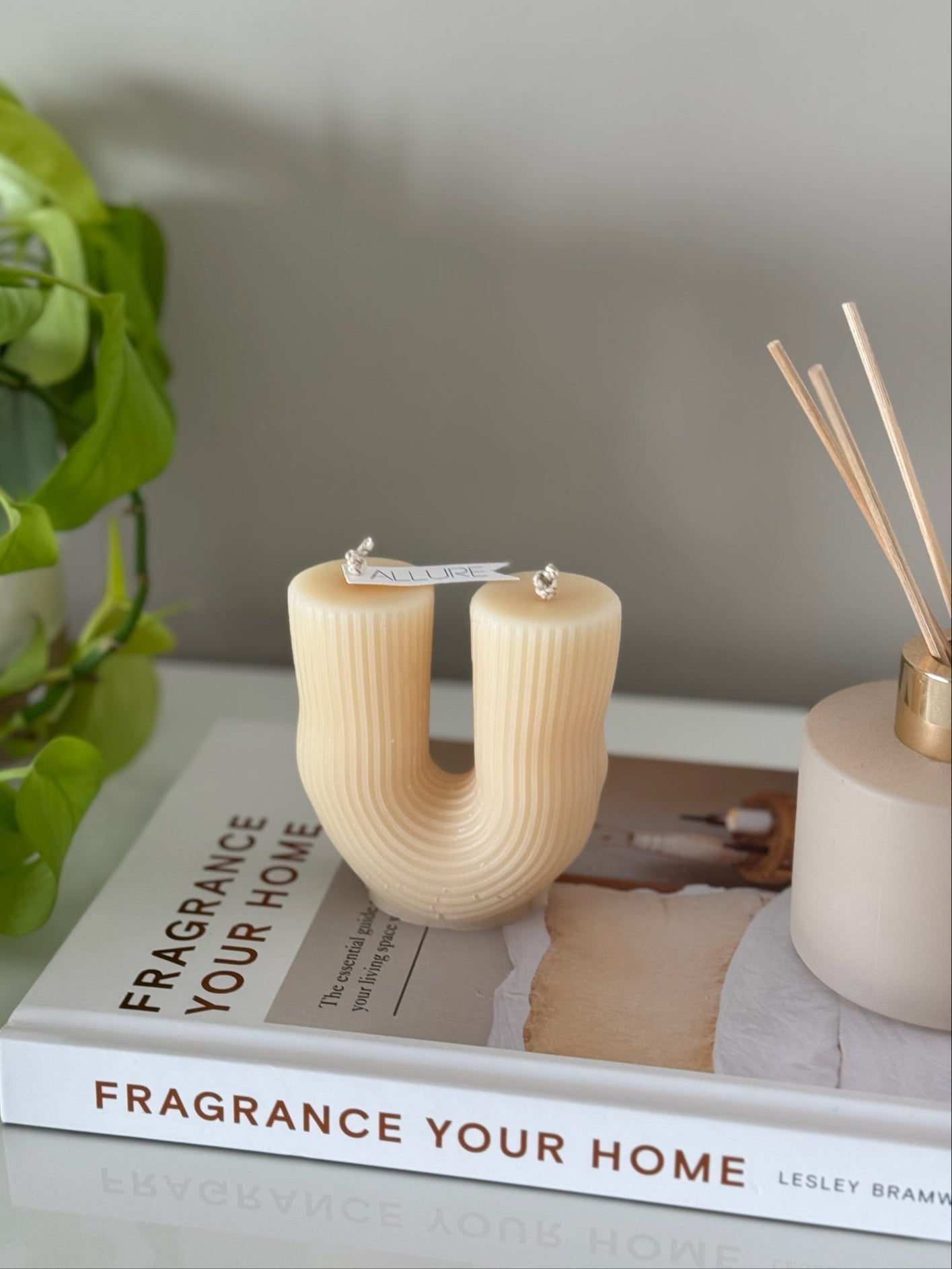 Geometric Arc Candle - Allure Wax Works