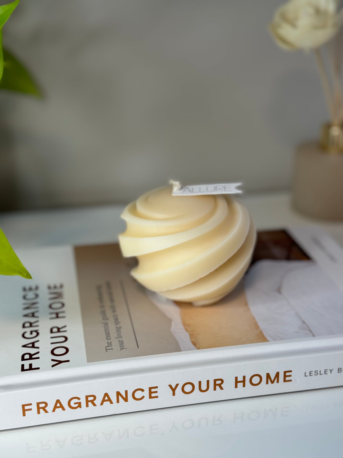 Geometric Spiral Ball Candle - Allure Wax Works