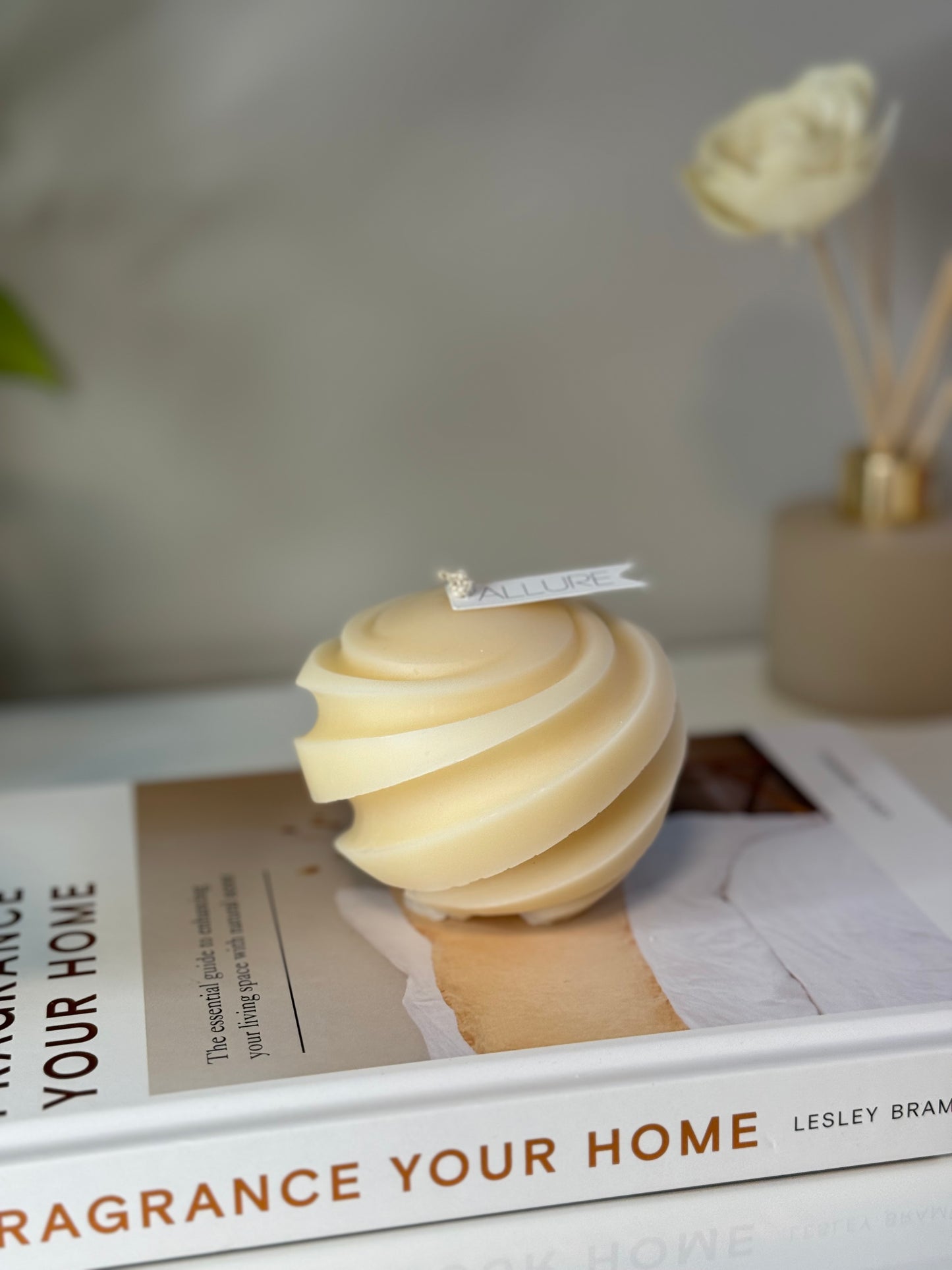 Geometric Spiral Ball Candle - Allure Wax Works