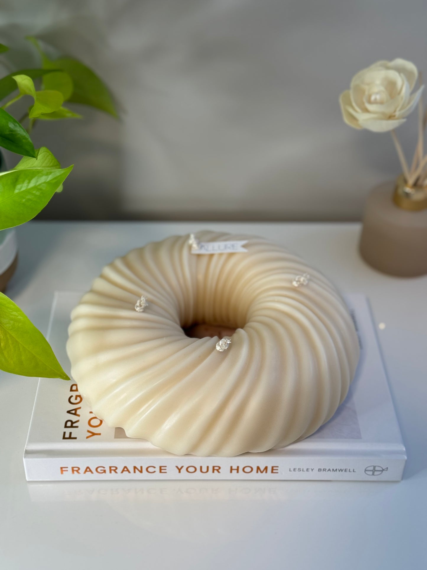 XL Donut Ring Candle - Allure Wax Works