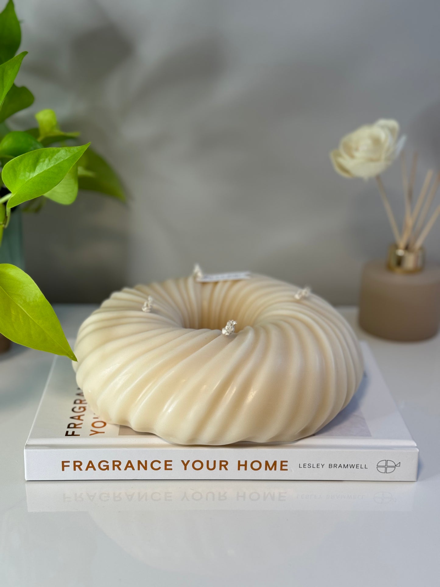 XL Donut Ring Candle - Allure Wax Works