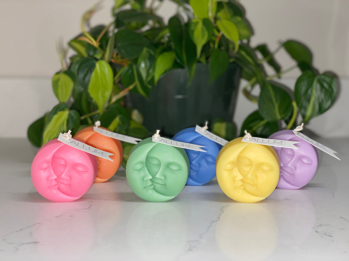 Luna Candle