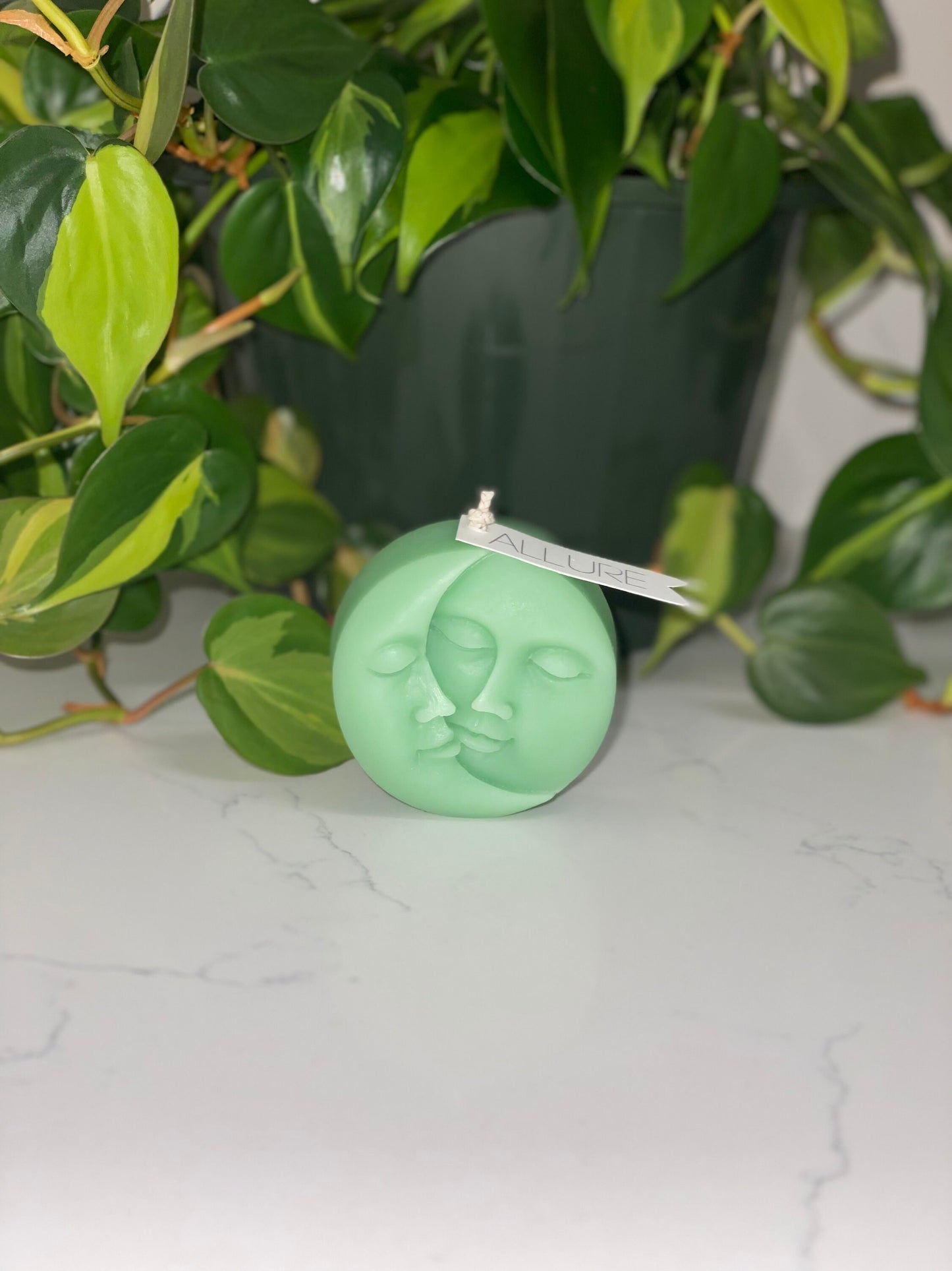 Luna Candle