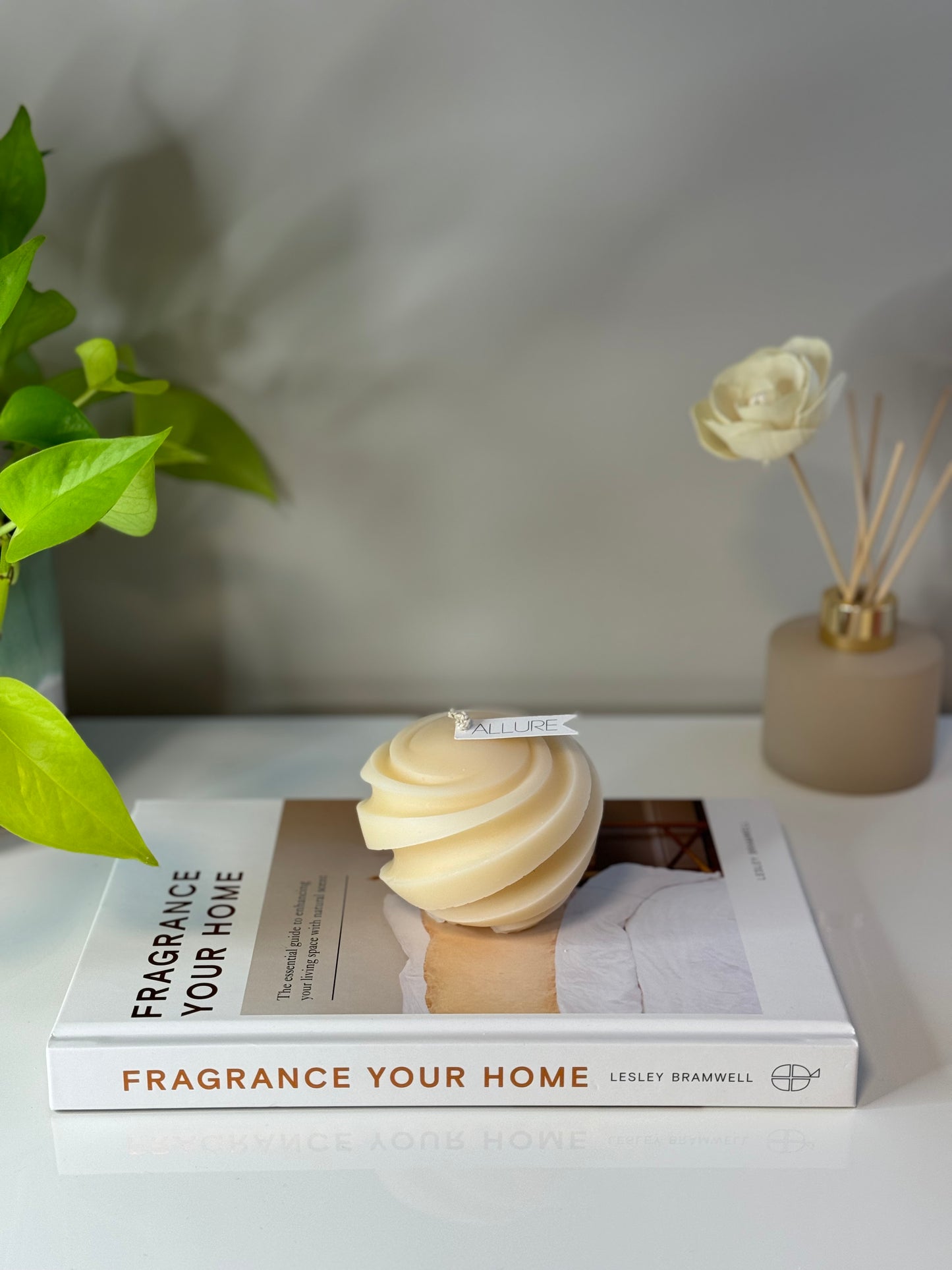 Geometric Spiral Ball Candle