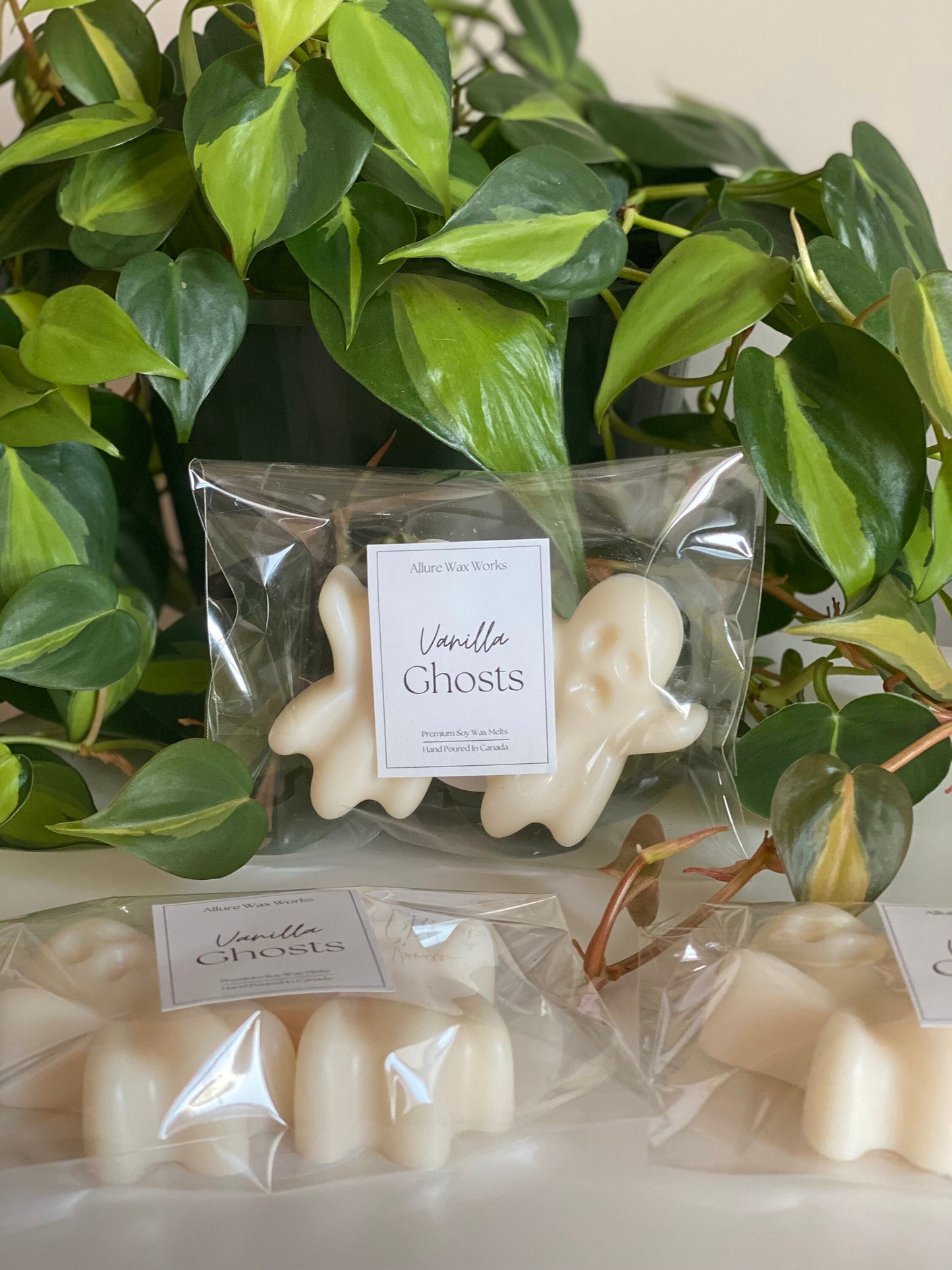 Large Vanilla Ghosts All Natural Soy Wax Melts | Halloween Ghost Shaped Premium Wax Melts