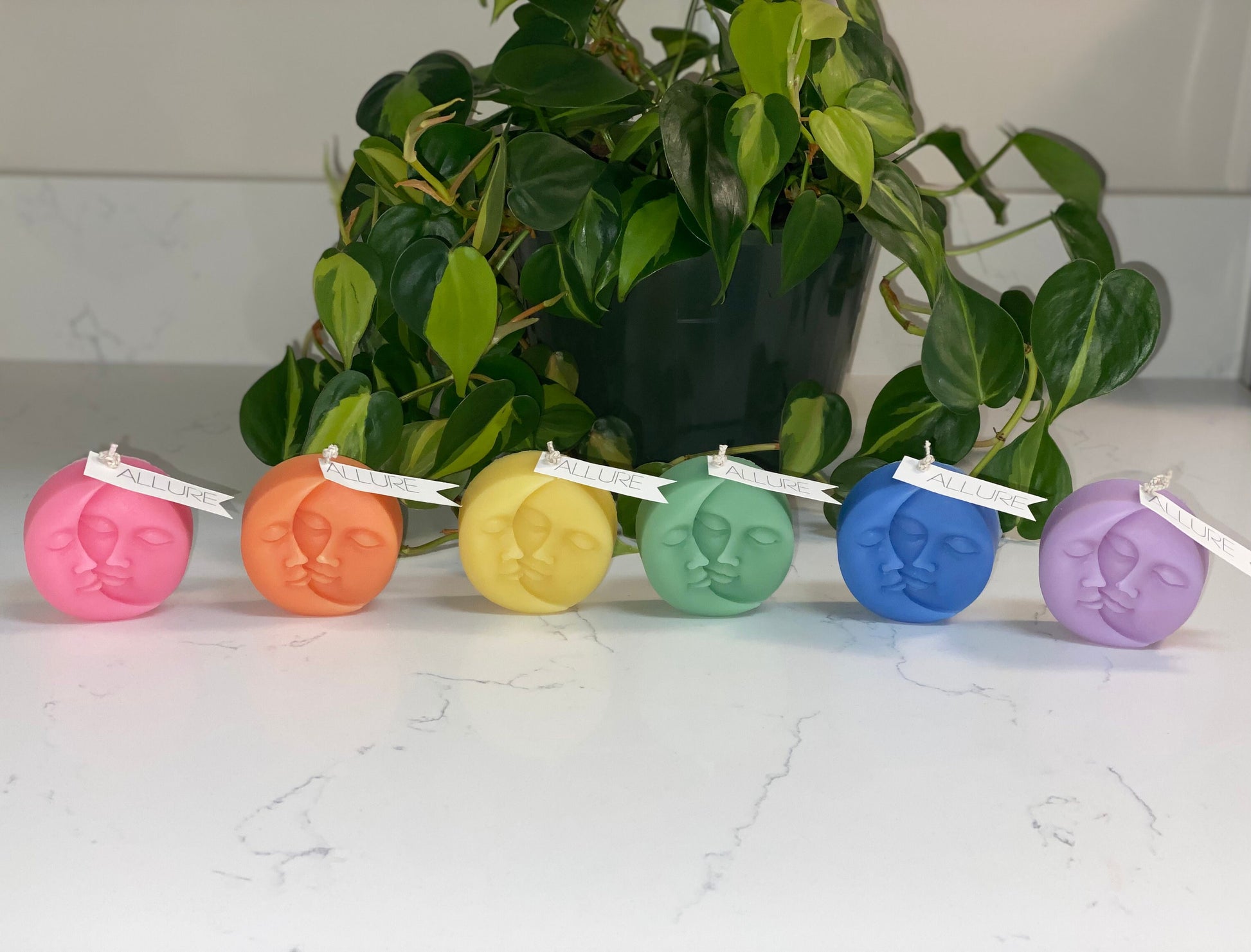 Luna Candle