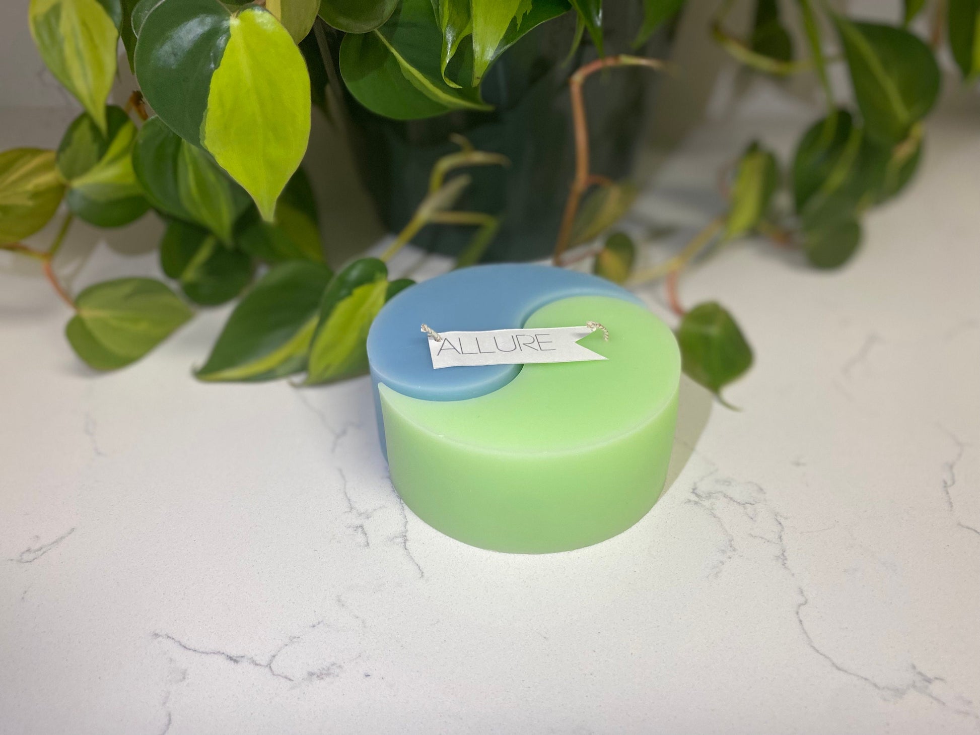 Yin & Yang Candle