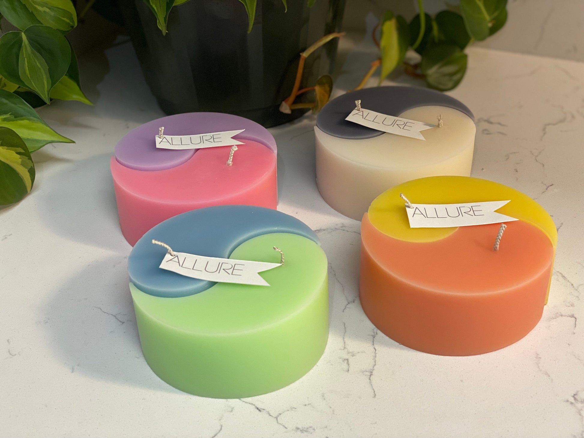 Yin & Yang Candle